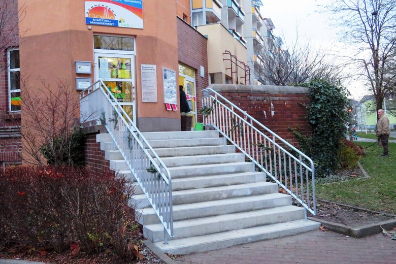 1-Die-neue-Treppe-festlich-geschmueckt-06.12.2020-056